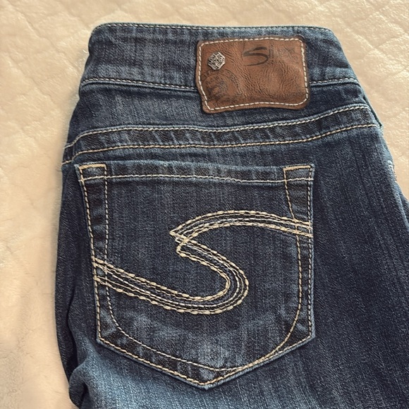 Women's Blue Jeans - Picture 2 of 10